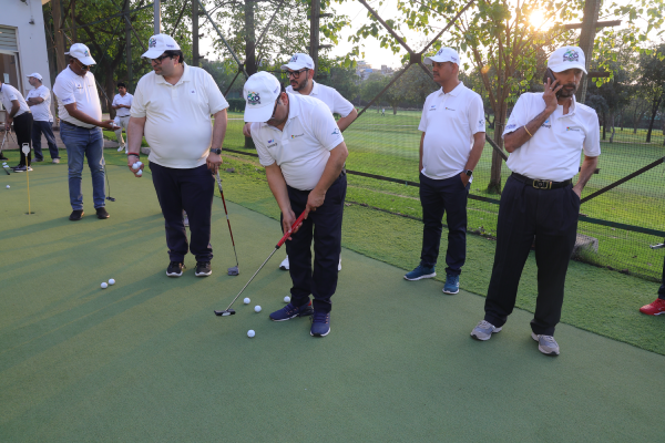 Golf event moment